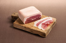 Demi-jambon noir de Bigorre AOP