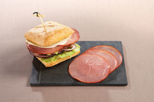 Filet de bacon fumé tranché